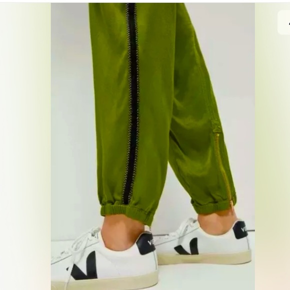 Anthropologie Diandra Pleated Joggers Pants Green4 - Picture 6 of 10